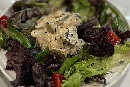 Салат с куриной печенью 