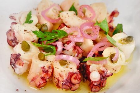 Карпаччо из осьминога 