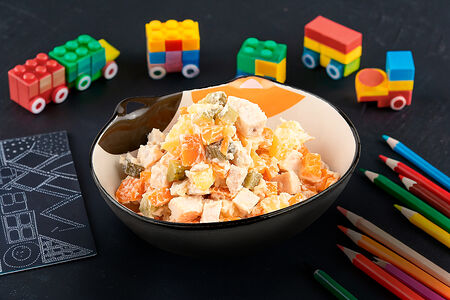 Оливье с цыпленком