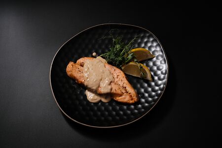 Лосось в сливочном соусе