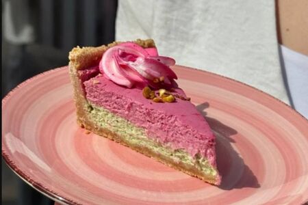 Чизкейк Фисташка-малина 
