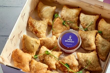 Бокс "Ассорти Чебуринни" M