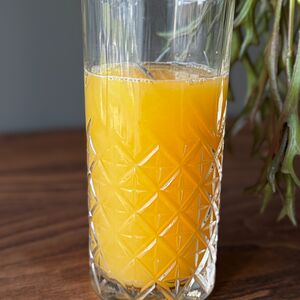 Свежевыжатый апельсиновый сок