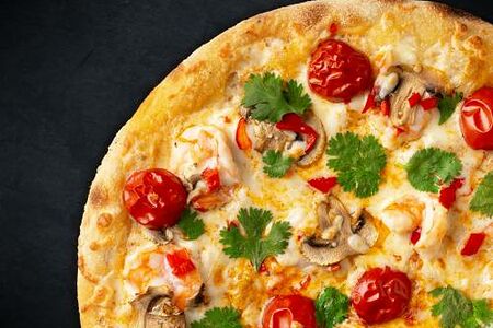 Том ям с креветками 25 см (тонкое тесто)