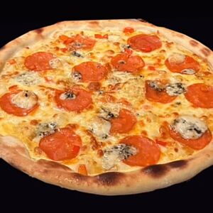 Пицца сырная пеперони