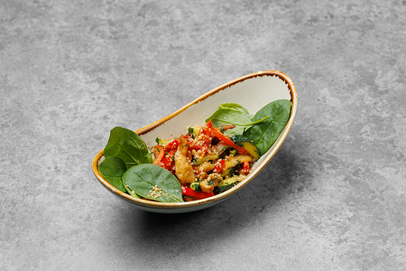 Тёплый салат Колхида