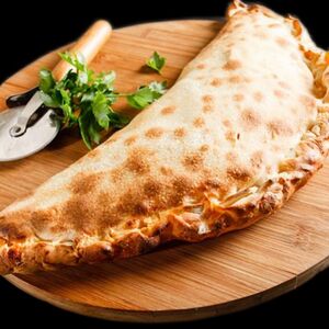 Кальцоне Болоньезе 