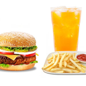 Чили стейк чизбургер + фри + напиток на выбор 0,5