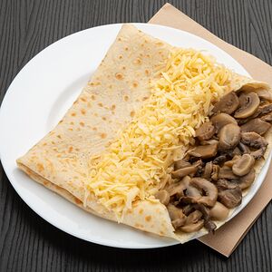 Блин с грибами и сыром