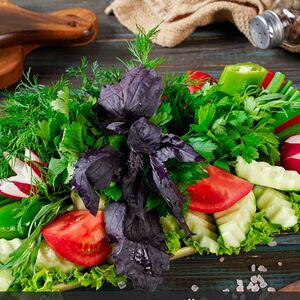 Букет из свежих овощей с зеленью