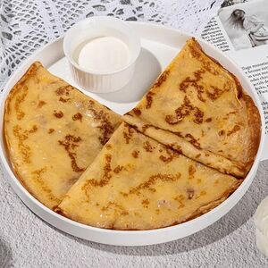 Тройка блинчиков со сметаной