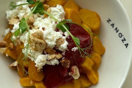 Ньокки из тыквы в свекольном соусе с сыром сиртаки 