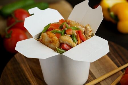 Вок Гречневая лапша с креветками 