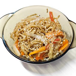 Вок Яичный с беконом в сливках