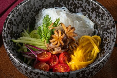 Салат корейский с мини-осьминогами