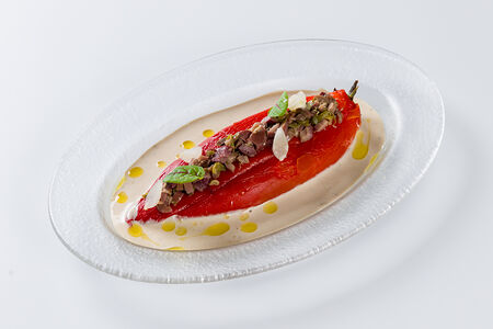 Перец вителло тоннато с кантабрийским анчоусом