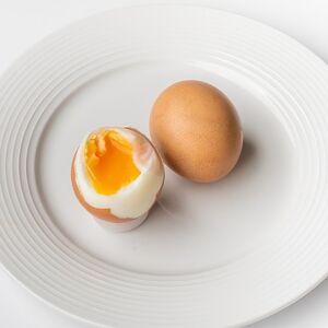 Яйца отварные