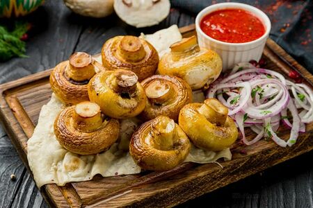 Грибы на углях