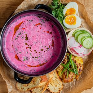 Холодник с пряным картофелем