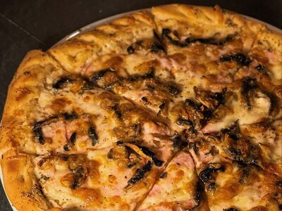 Пицца сливочно-грибная