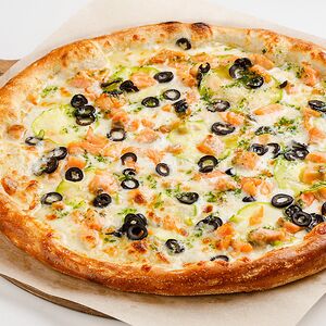 Пицца с лососем