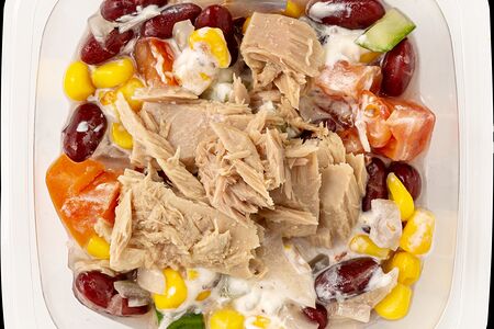 Салат с тунцом и фасолью