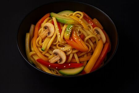 Удон с шампиньонами