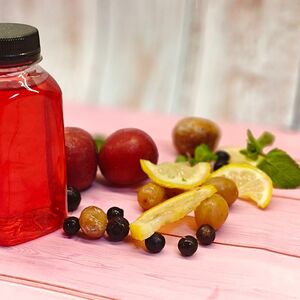 Ягодный морс в бутылке 