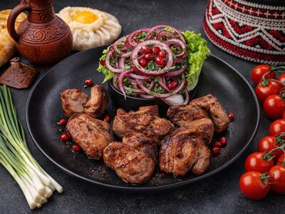 Шашлык из cвинoй шейки