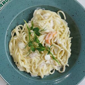 Паста с судаком и креветкой