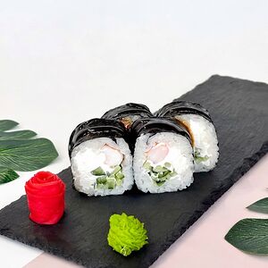 Роллы Чиз маки с креветками 4 шт.