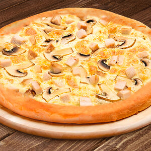 Пицца Цыпленок и сулугуни 30 см на тонком тесте