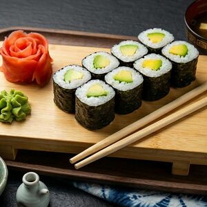 Ролл с авокадо