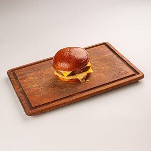 Мясной бургер с соусом Терияки