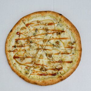 С грушей и сыром дорблю 25см