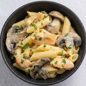 Паста Сливочная с курицей и грибами