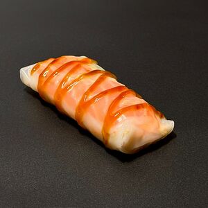 Спринг-ролл с лососем