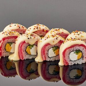 Ролл Тунец Татаки