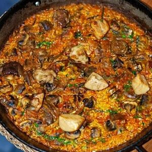 Паэлья с белыми грибами и трюфельным маслом