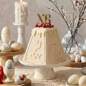 Пасха творожная с малиной 