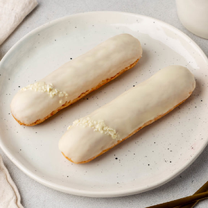 Эклер в белом шоколаде