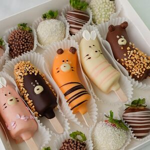 Набор Звери 5 бананов и 8 ягод в шоколаде 