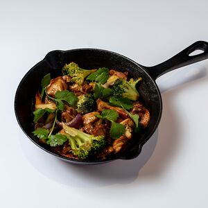 Свинина с овощами в устричном соусе