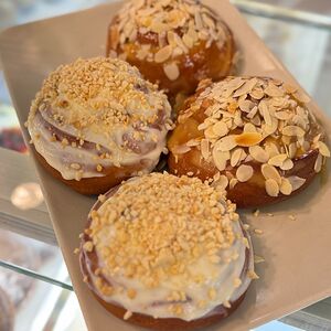 Синнабон с кремом