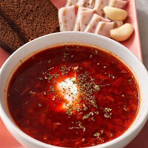 Борщ со сметаной 