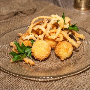 Ассорти из жареных сыров