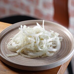 Маринованный лук