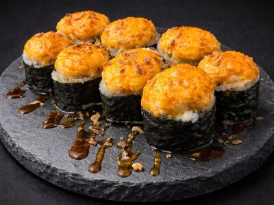 Запечённый ролл с грибами
