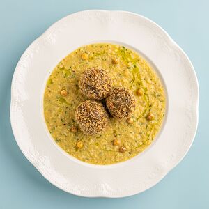 Фалафель с дзадзыки из гороха 