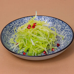 Редька с гранатом